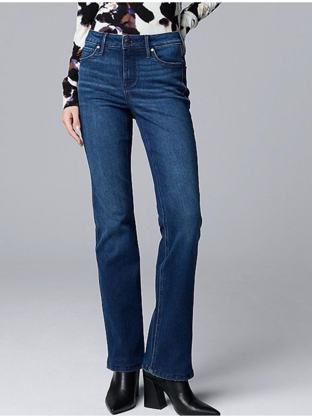 Simply Vera Verawang Women's Mid-Rise Bootcut Jeans in Dark Blue Wash Size 8 S